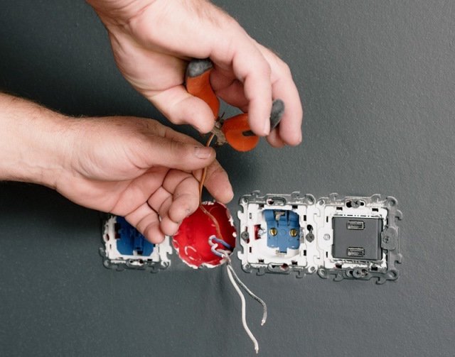 electrical maintenance landlords